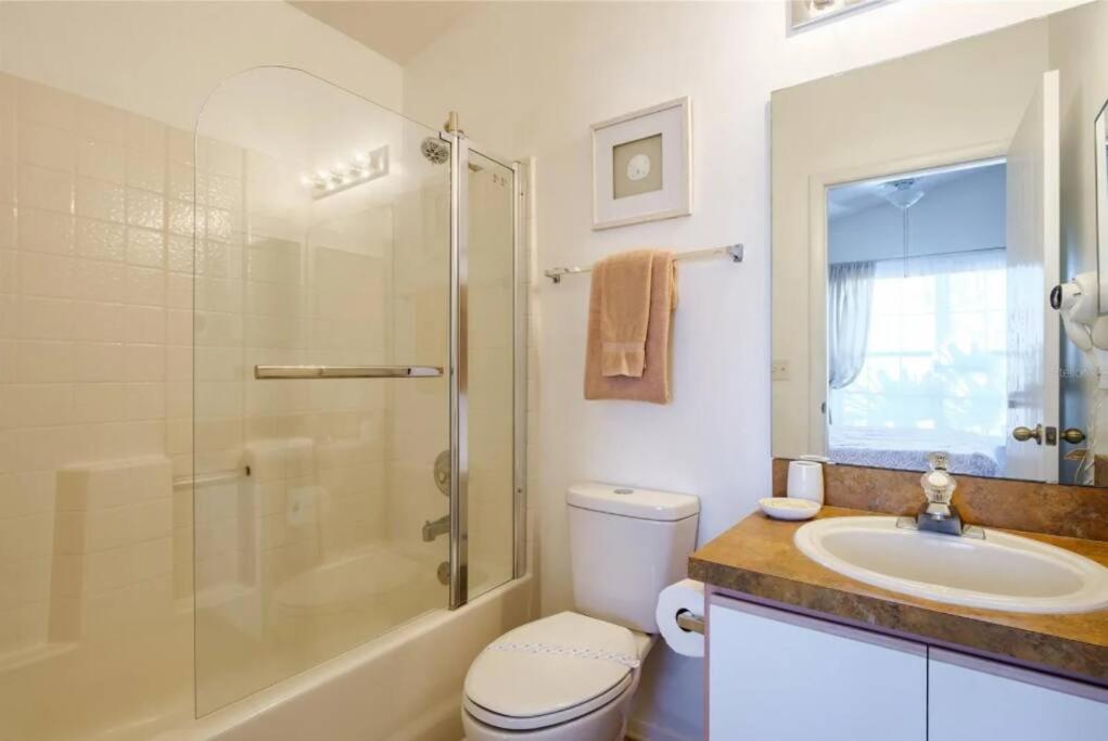 Spacious Vacation Near W/ Private Pool- Perfect For Families! Hébergement de vacances *