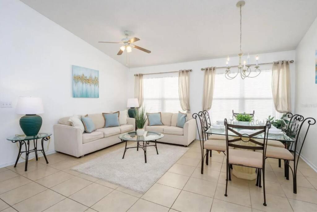 Hébergement de vacances Spacious Vacation Near W/ Private Pool- Perfect For Families!