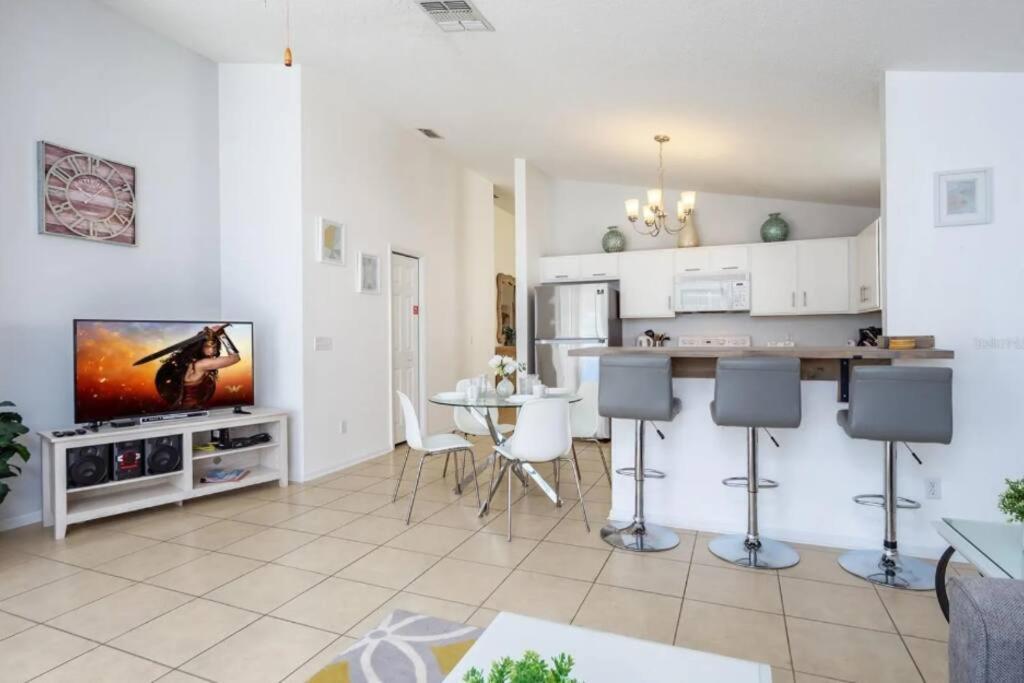 Hébergement de vacances Spacious Vacation Near W/ Private Pool- Perfect For Families! *