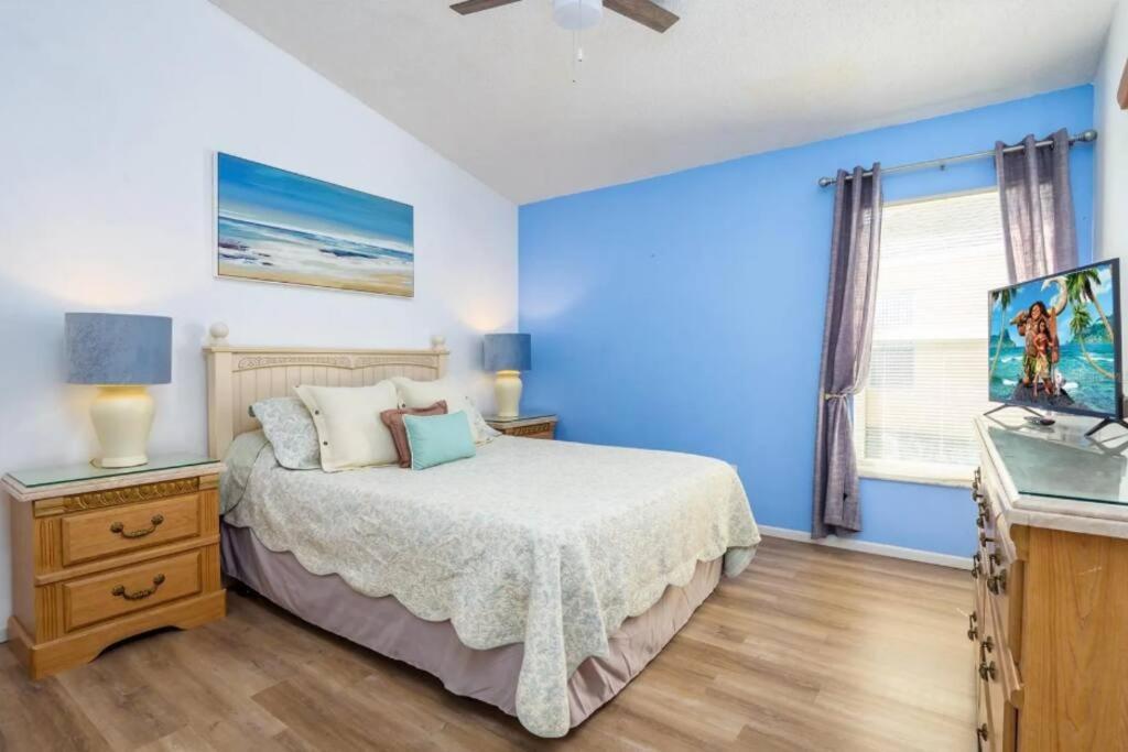 Spacious Vacation Near W/ Private Pool- Perfect For Families!