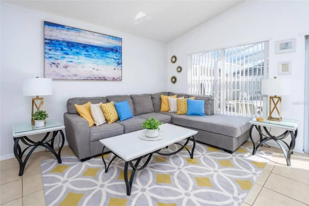 Spacious Vacation Near W/ Private Pool- Perfect For Families! Davenport